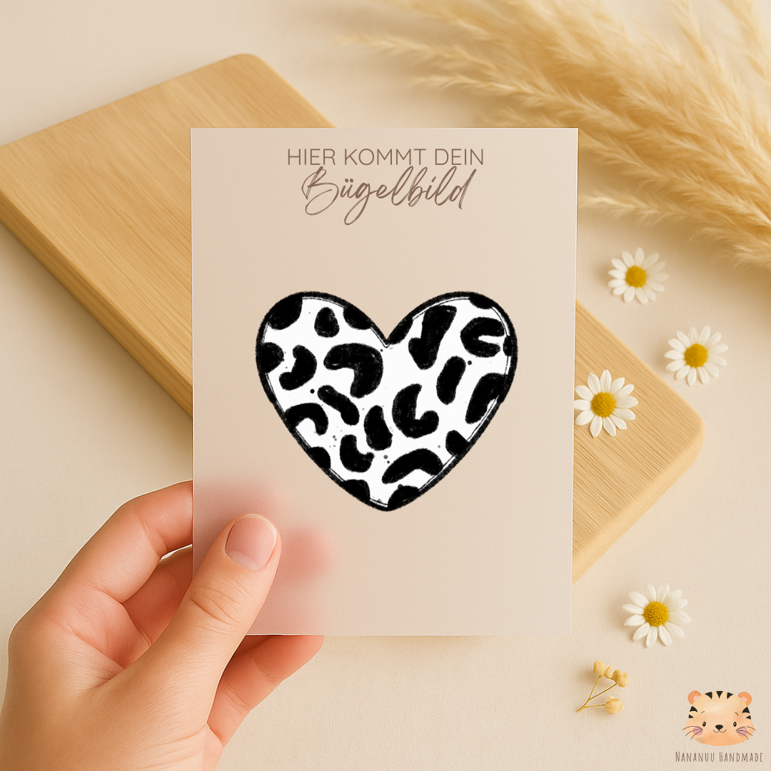 Vorbestellung: Bügelbild Leo Kitty