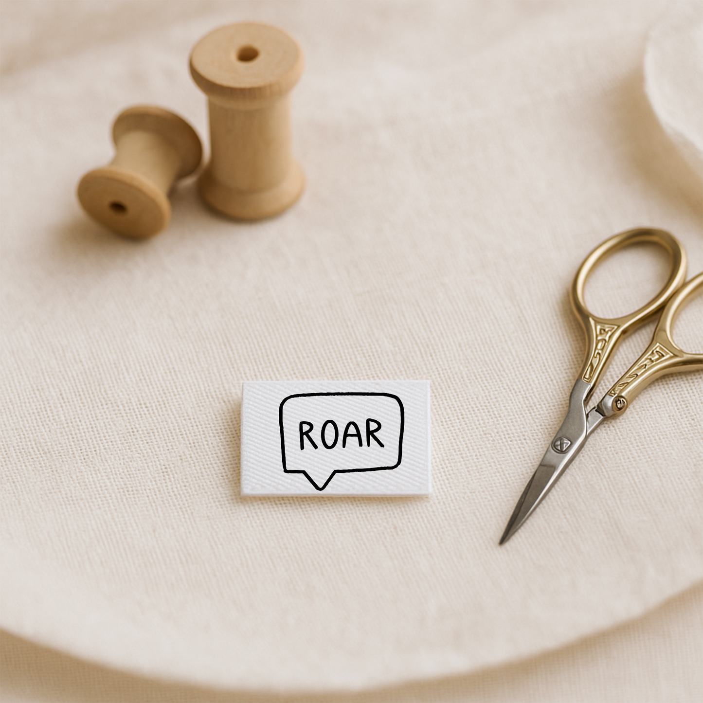 Vorbestellung: Weblabel Roar | 4 Stück