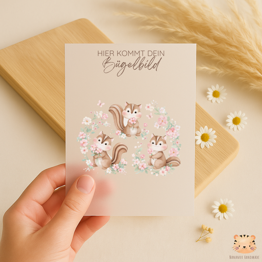 Vorbestellung: Bügelbild Blumenhörnchen