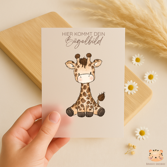 Vorbestellung: Bügelbild Knuddelgiraffe