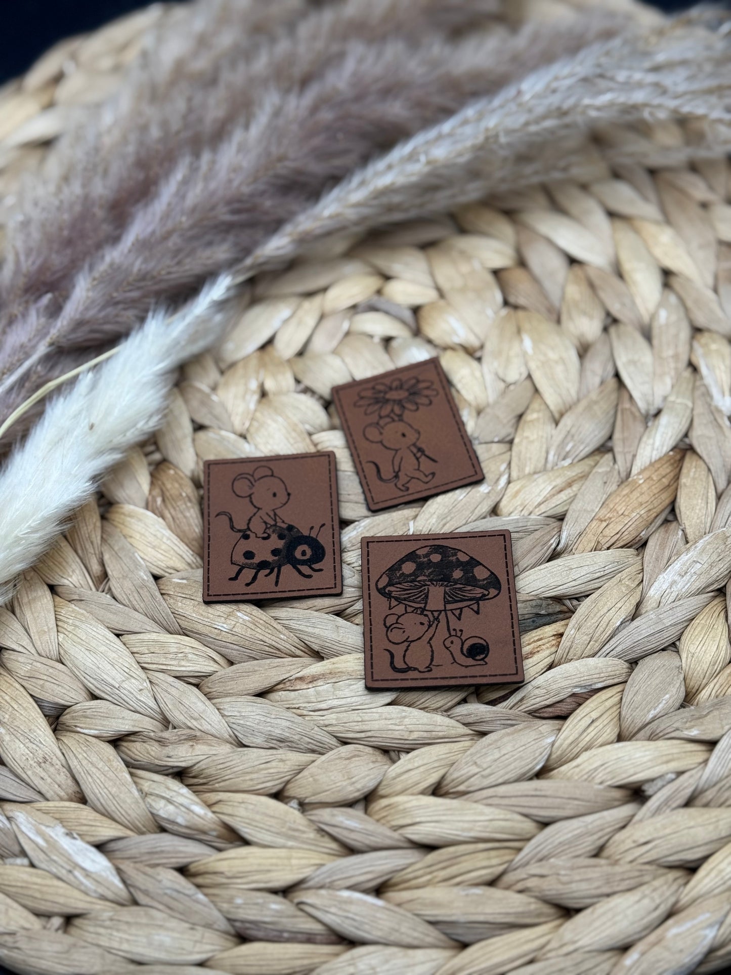 Kunstleder-Label Frühling in Maushausen